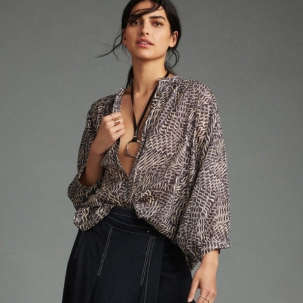 Anthro Pilcro Sydney Dolman Sleeve Blouse S Grey Abstract Wave Button Front Boho